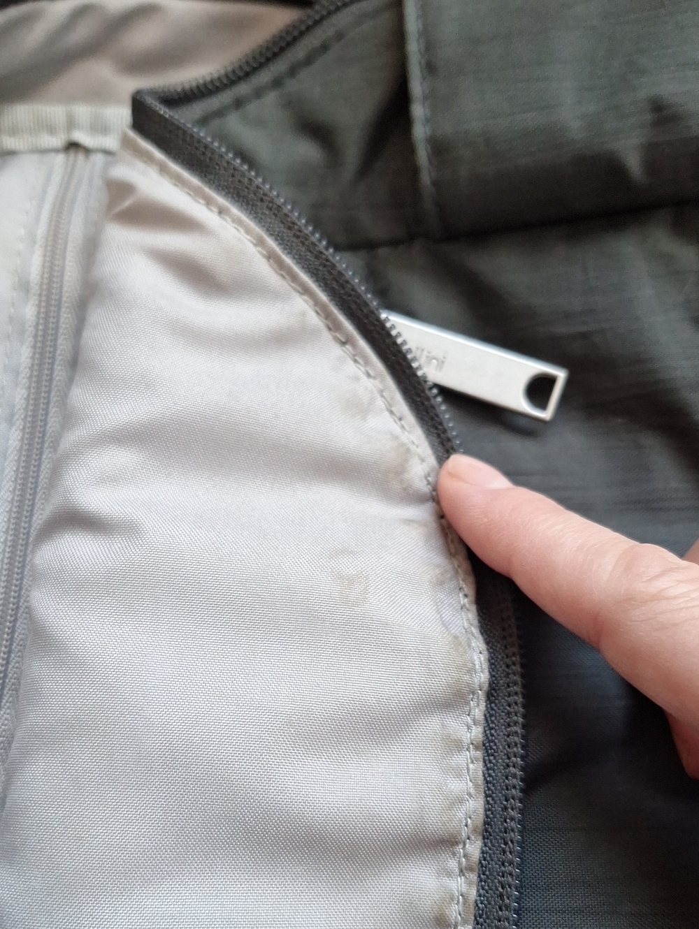 Baggallini Securtex Vacation Travel Backpack Charcoal Gray - Picture 8 of 8